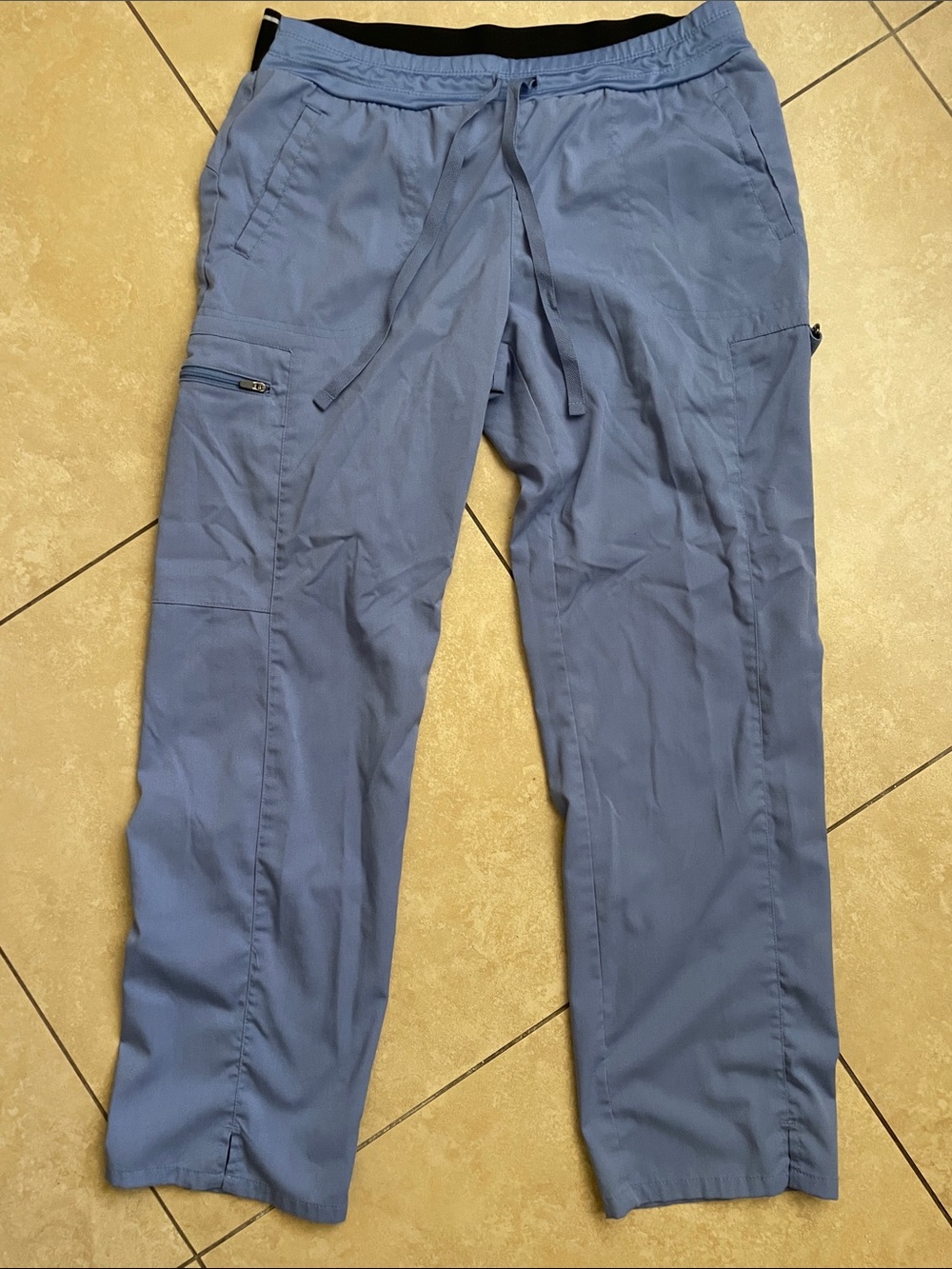 blue Grey's Anatomy brand scrub pants with a drawstring and cargo pocket Medium